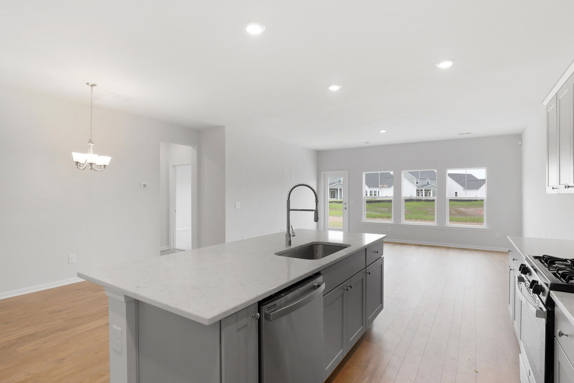 1041 Adirondack Drive Photo 7