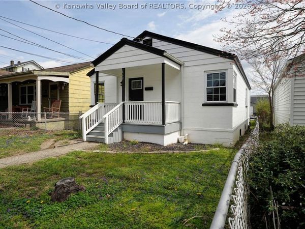 460 23rd Street, Dunbar, WV 25064