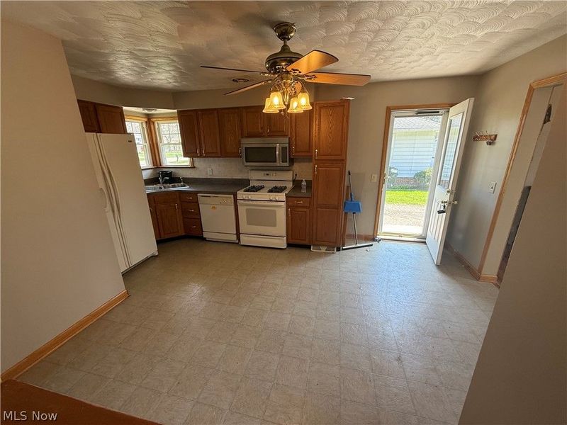 4362 Porter Road , North Olmsted, OH 44070 Photo 9