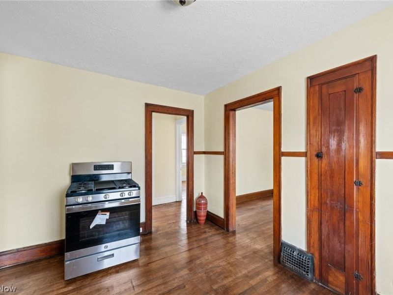 11801 Franklin Boulevard , Lakewood, OH 44107 Photo 9