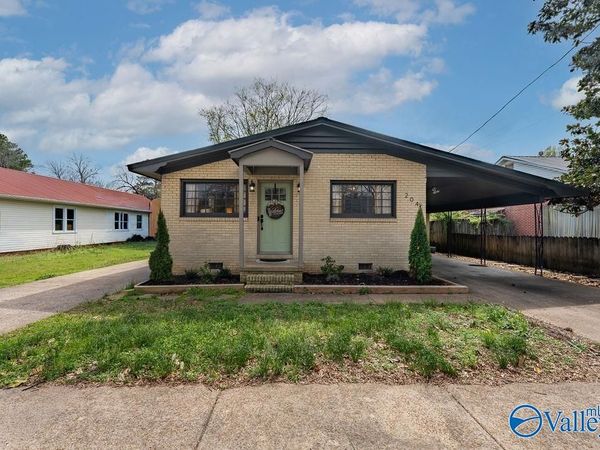 204 E Charlotte Avenue, Scottsboro, AL 35768