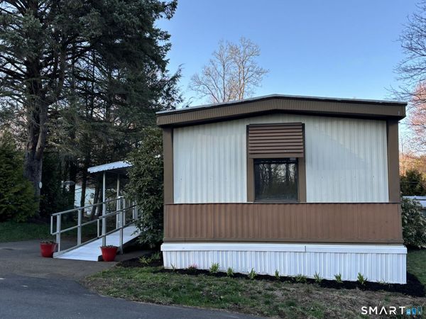 130 Howard, Prospect, CT 06712