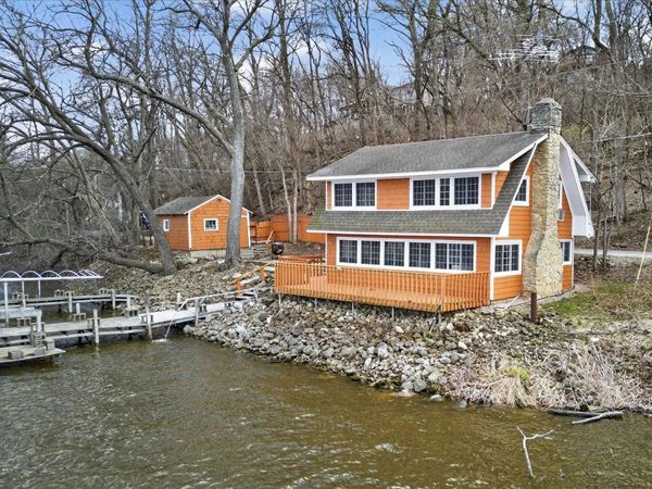 433 E Ellendale Road, Edgerton, WI 53534