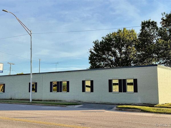 1001 W Broadway Street , Muskogee, OK 74401