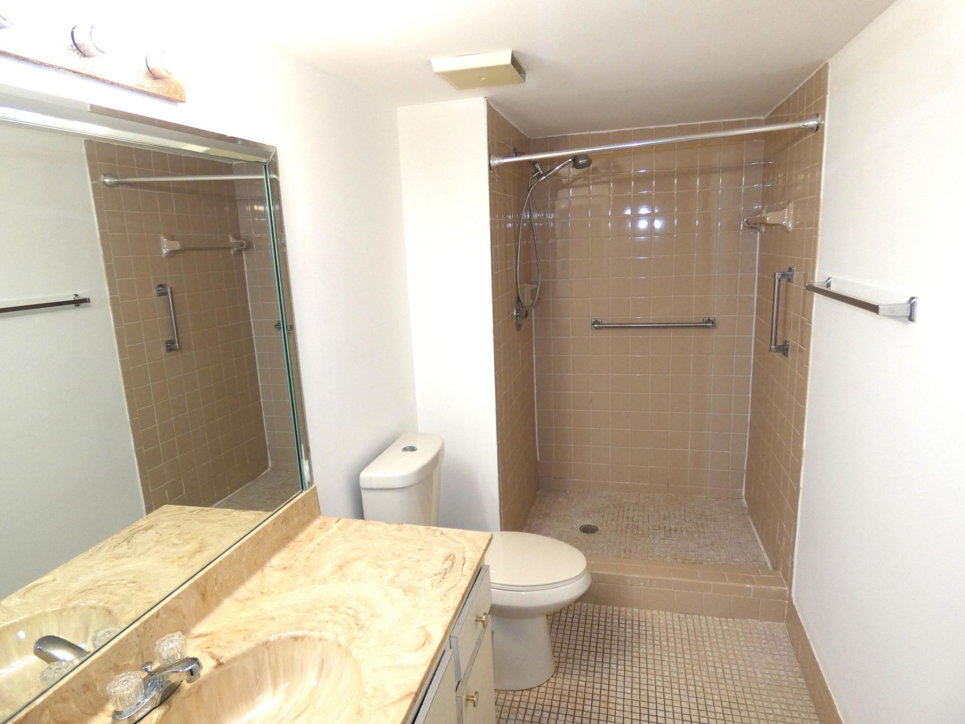 357 N Rock Island Road, Unit 407, Margate, FL 33063 Photo