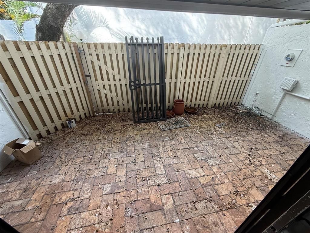 19428 NE 26th Avenue, Unit 103b, Miami, FL 33180 Photo