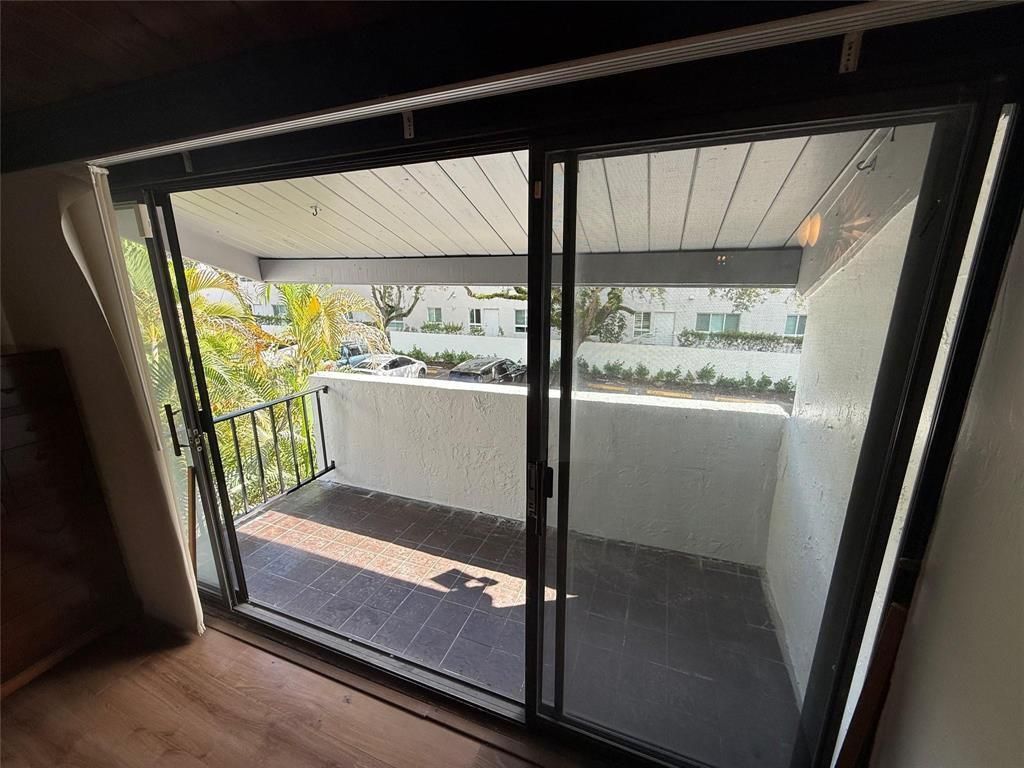 19428 NE 26th Avenue, Unit 103b, Miami, FL 33180 Photo