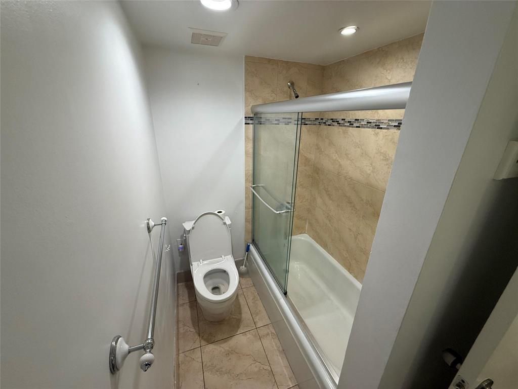 19428 NE 26th Avenue, Unit 103b, Miami, FL 33180 Photo