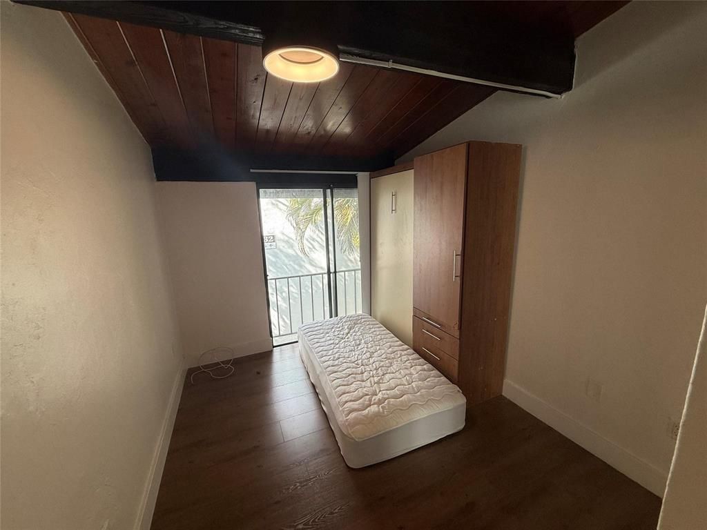 19428 NE 26th Avenue, Unit 103b, Miami, FL 33180 Photo