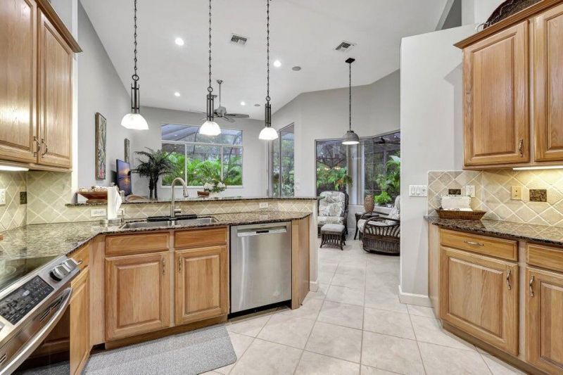 7602 Greenbrier Circle, Port Saint Lucie, FL 34986 Photo