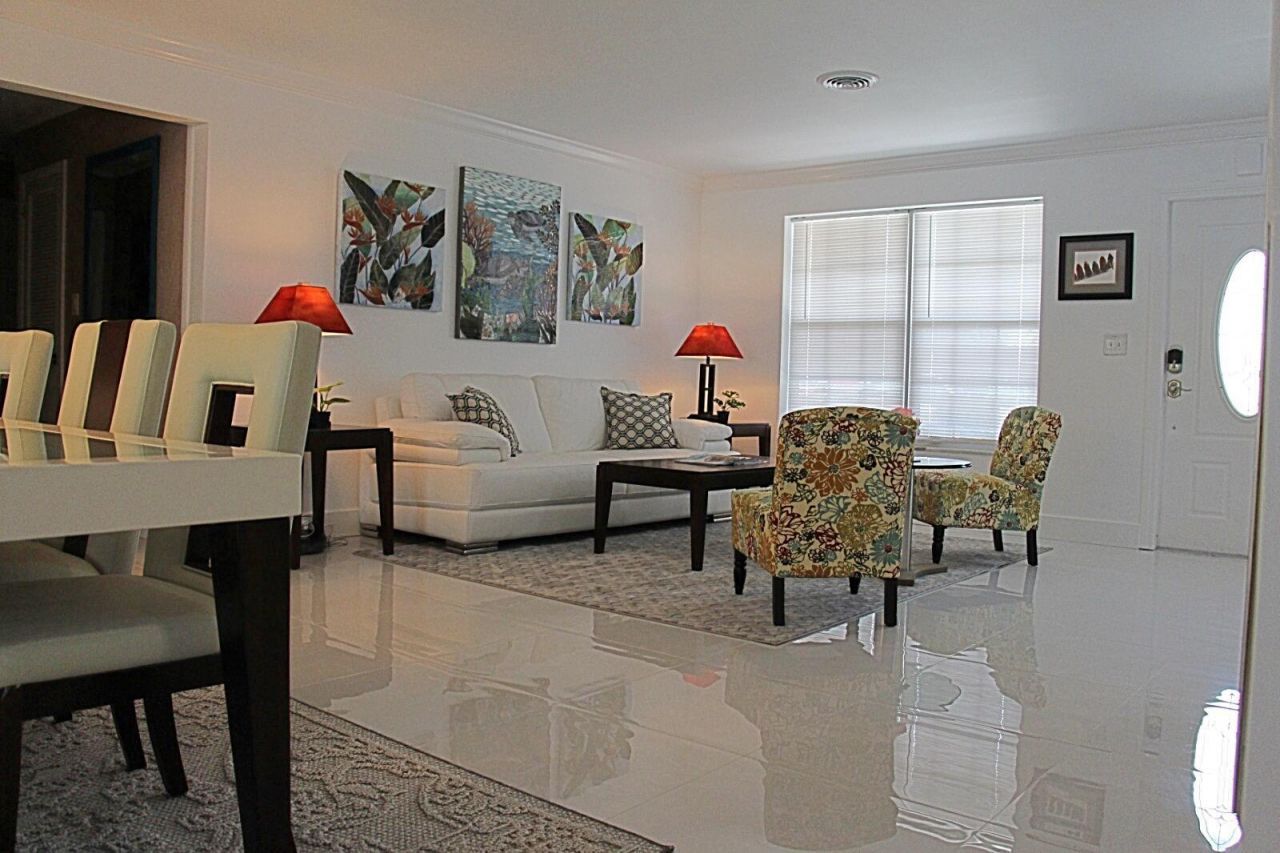 2077 Carambola Road, West Palm Beach, FL 33406 Photo