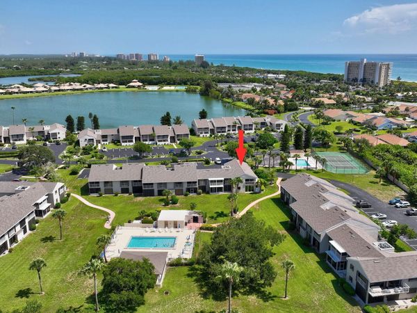 3209 S Lakeview Circle, Unit 8-101, Hutchinson Island, FL 34949