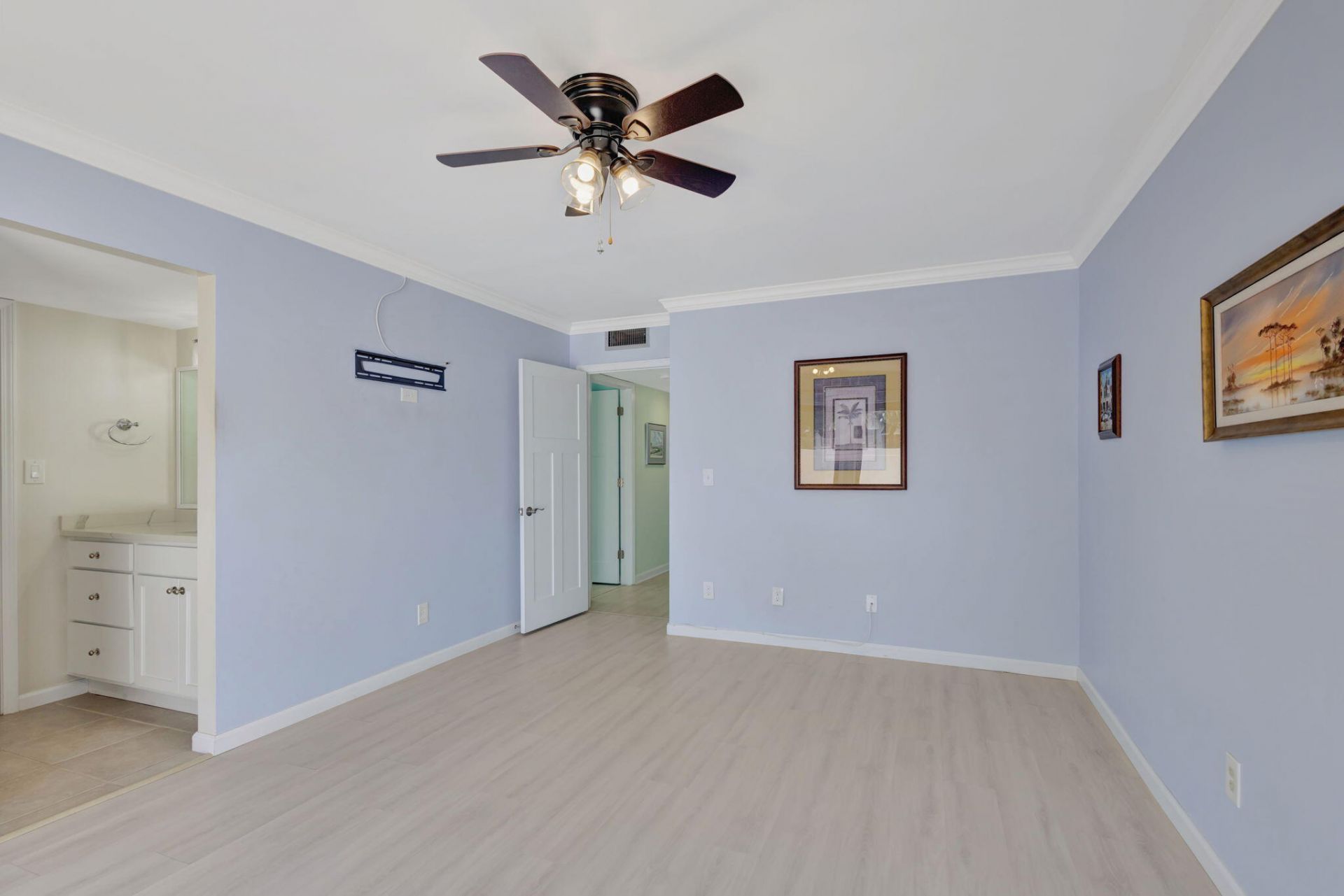 3209 S Lakeview Circle, Unit 8-101, Hutchinson Island, FL 34949 Photo