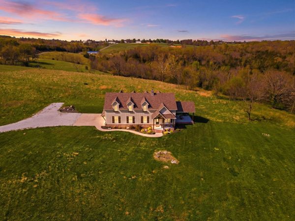 2665 W Old Limey Road, Brookline, MO 65619