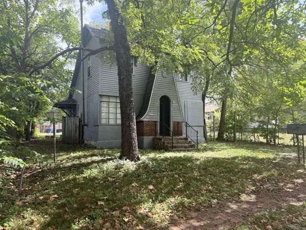 109 N Jackson Avenue, Joplin, MO 64801