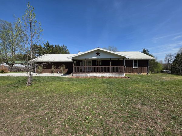 966 Cleveland Road, Houston, MO 65483