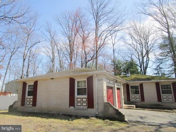 3 CRICKET LANE , CHERRY HILL, NJ 08003