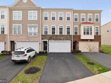 206 MILES HAWK TERRACE, PURCELLVILLE, VA 20132