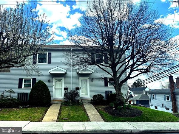 12 E POPLAR STREET , PALMYRA, PA 17078