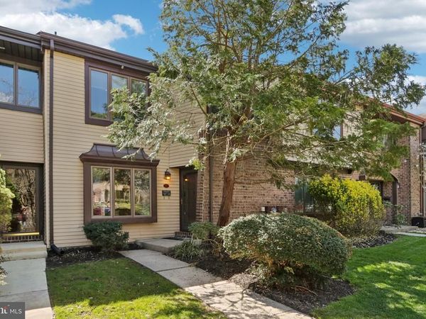 18 BENNINGTON PLACE, NEWTOWN, PA 18940