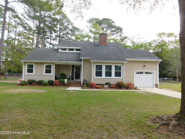 12501 Cypress Drive, Laurinburg, NC 28352