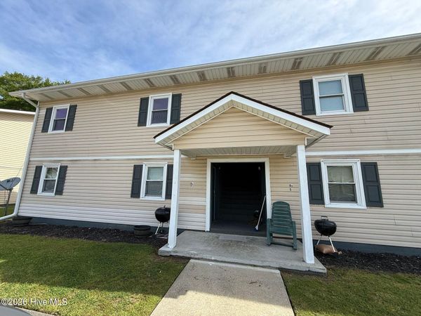 2310 Indian Drive , Unit 8, Jacksonville, NC 28546