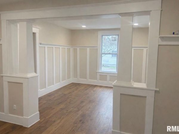 341 S WILSON Street, Mendon, IL 62351