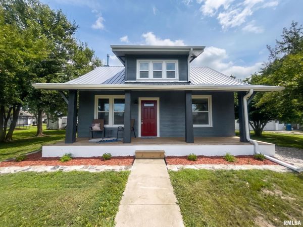 341 S WILSON Street, Mendon, IL 62351