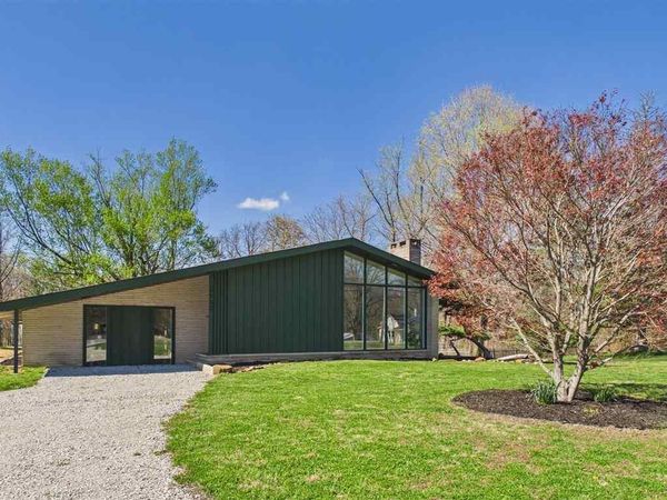 2332 E SR 163, Clinton, IN 47842