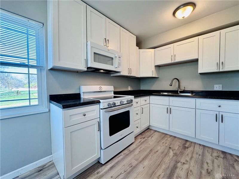 2725 Shroyer Road, Oakwood, OH 45419 Photo 12