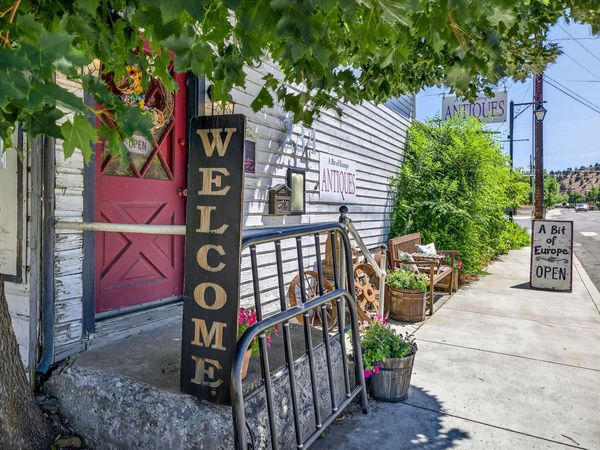 234 S Canyon Boulevard, John Day, OR 97845