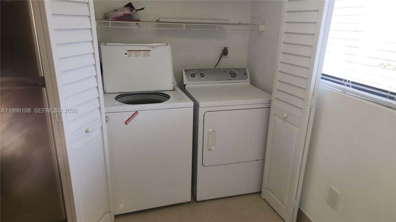 210 E Palm Cir E, Pembroke Pines, FL 33025 Photo