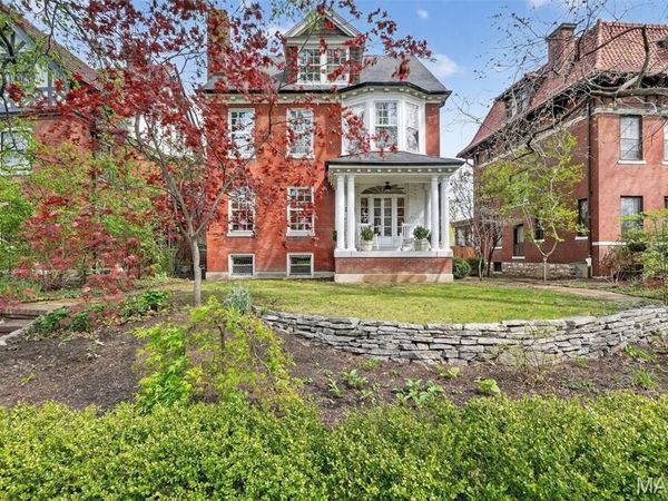 6219 Washington Avenue, St Louis, MO 63130