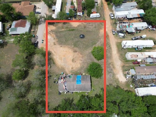 422 S Avenue C, Unit A, Elgin, TX 78621