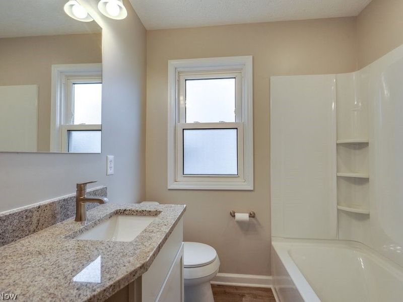 8208 Wainstead Drive, Parma, OH 44129 Photo 18