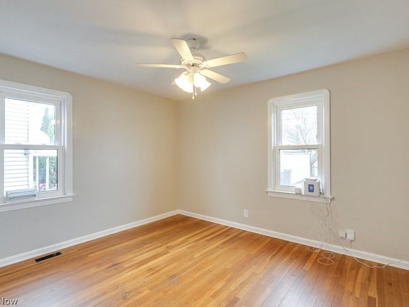 8208 Wainstead Drive, Parma, OH 44129 Photo 22