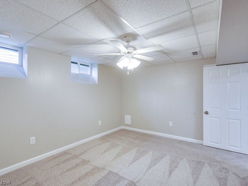 8208 Wainstead Drive, Parma, OH 44129 Photo 32