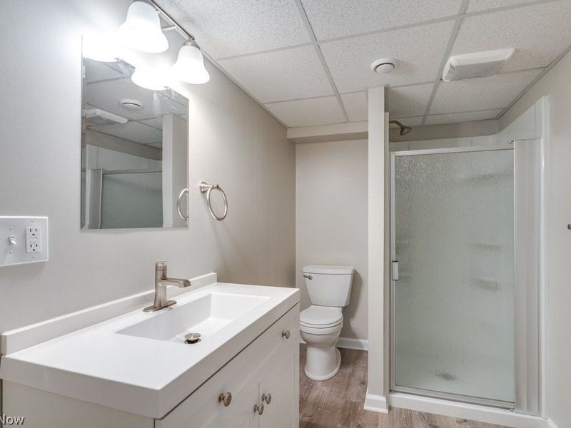 8208 Wainstead Drive, Parma, OH 44129 Photo 35