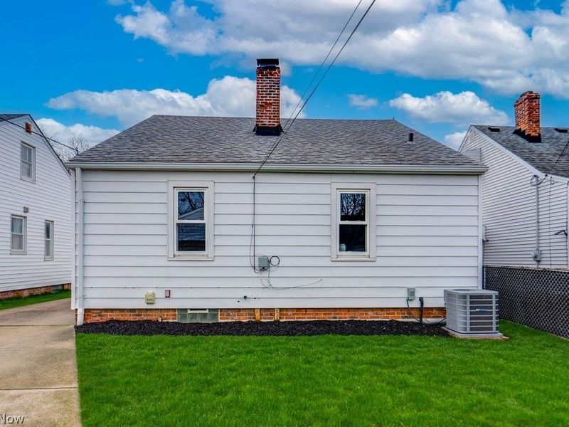 8208 Wainstead Drive, Parma, OH 44129 Photo 42