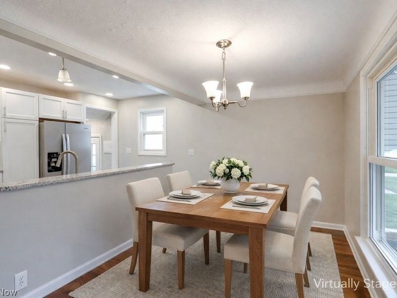 8208 Wainstead Drive, Parma, OH 44129 Photo 8