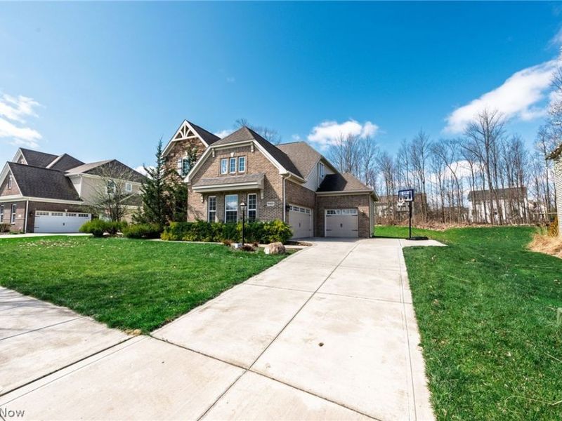 9403 Grace Drive , Twinsburg, OH 44087 Photo 2