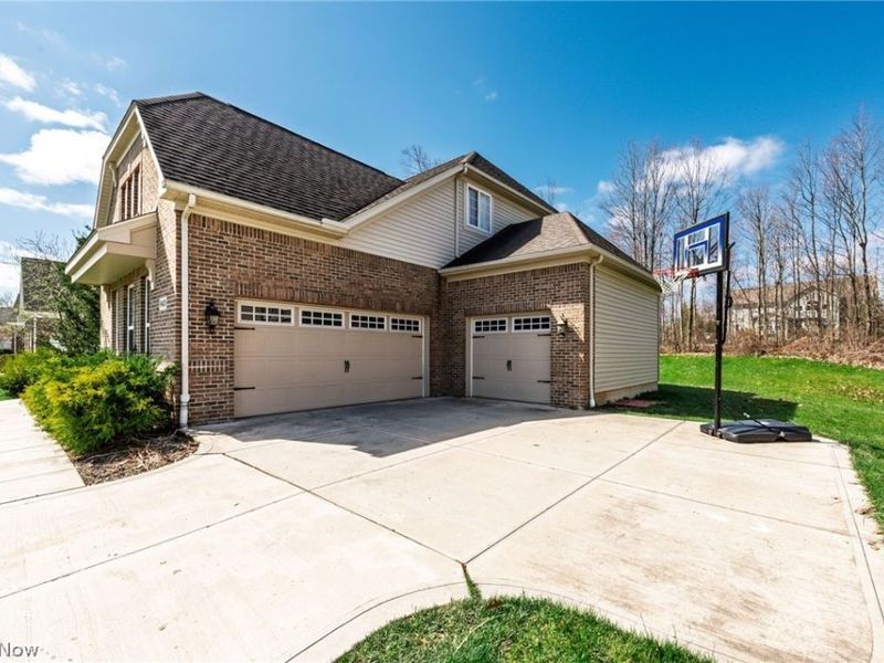 9403 Grace Drive , Twinsburg, OH 44087 Photo 3