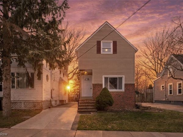 11915 Franklin Boulevard , Lakewood, OH 44107