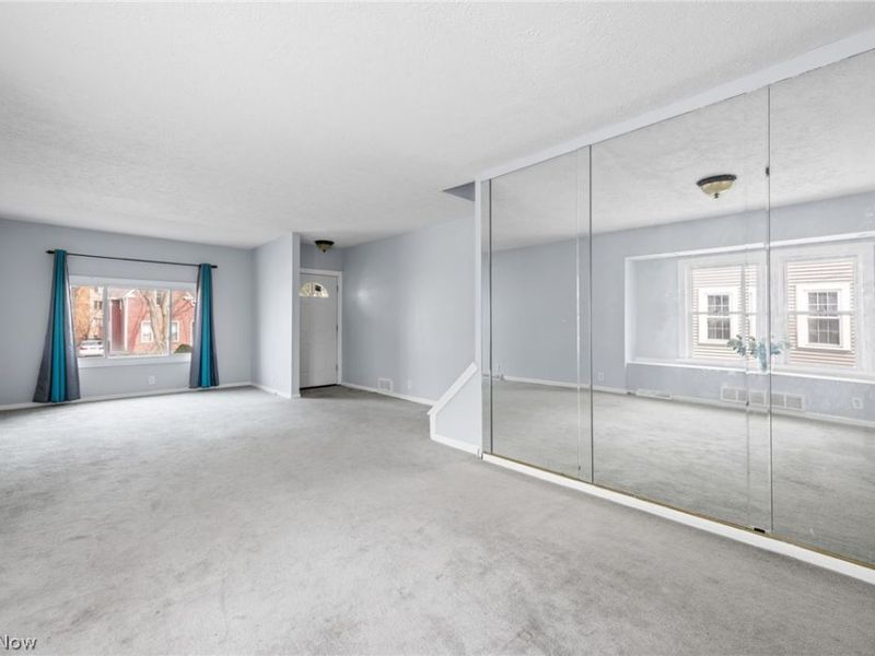 11915 Franklin Boulevard , Lakewood, OH 44107 Photo 4