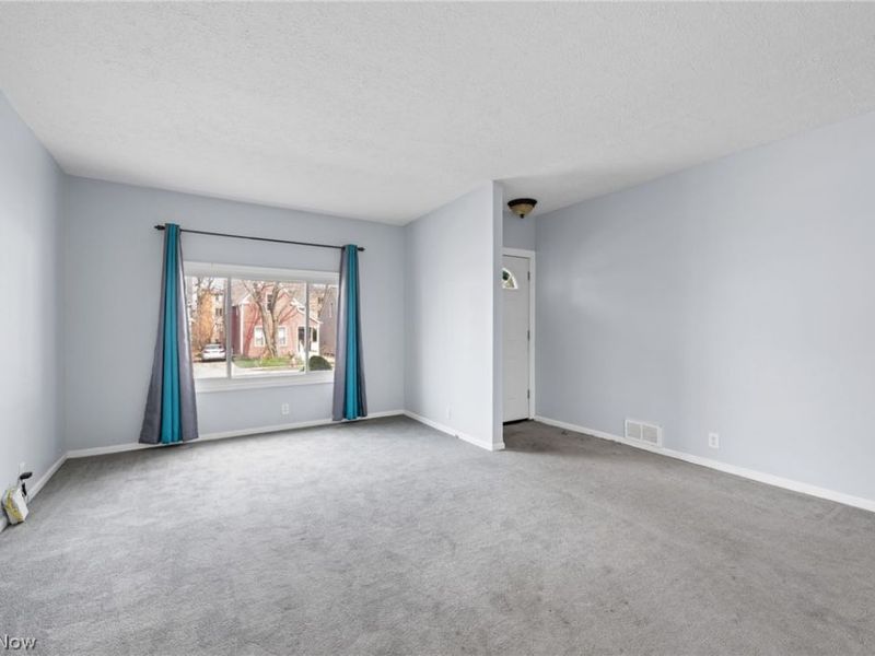 11915 Franklin Boulevard , Lakewood, OH 44107 Photo 5