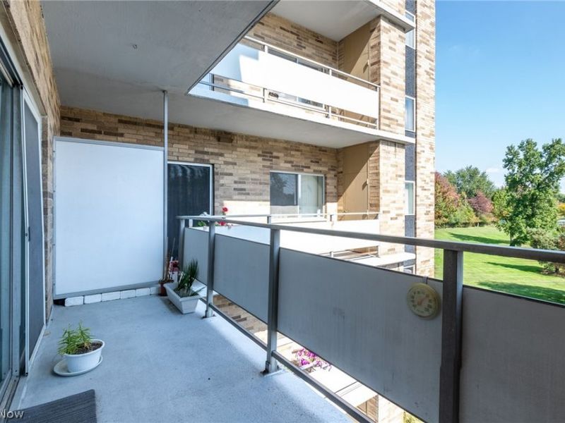 2112 Acacia Park Drive , Unit 322, Lyndhurst, OH 44124 Photo 21