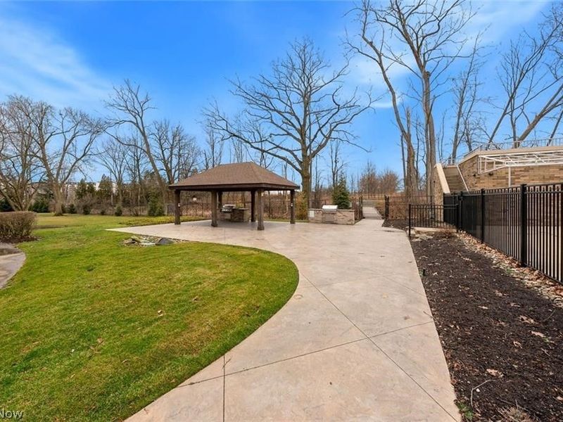 2112 Acacia Park Drive , Unit 322, Lyndhurst, OH 44124 Photo 27