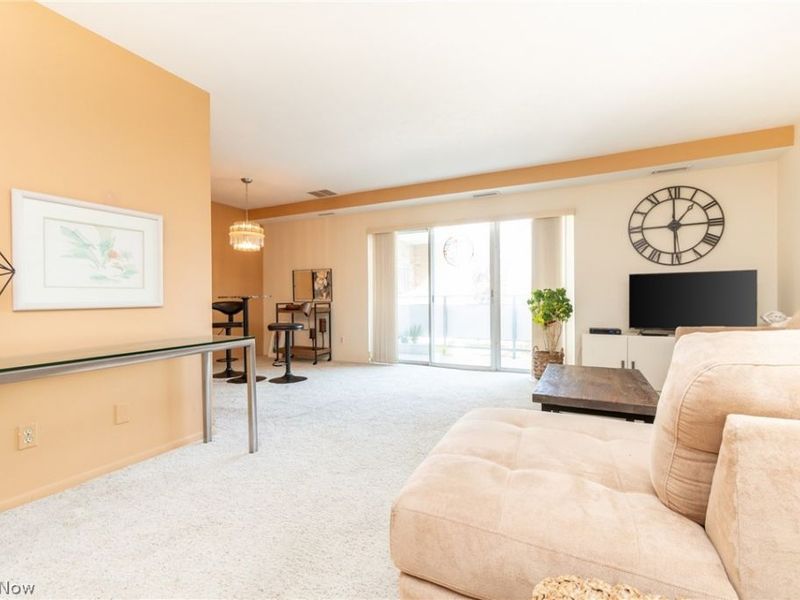 2112 Acacia Park Drive , Unit 322, Lyndhurst, OH 44124 Photo 6