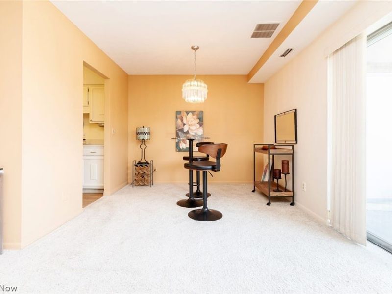 2112 Acacia Park Drive , Unit 322, Lyndhurst, OH 44124 Photo 8