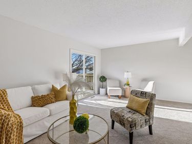 411 Dorland Place, Maplewood, MN 55119